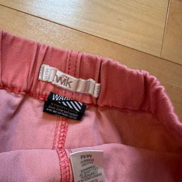 pink short high wasted - Picture 3 of 3